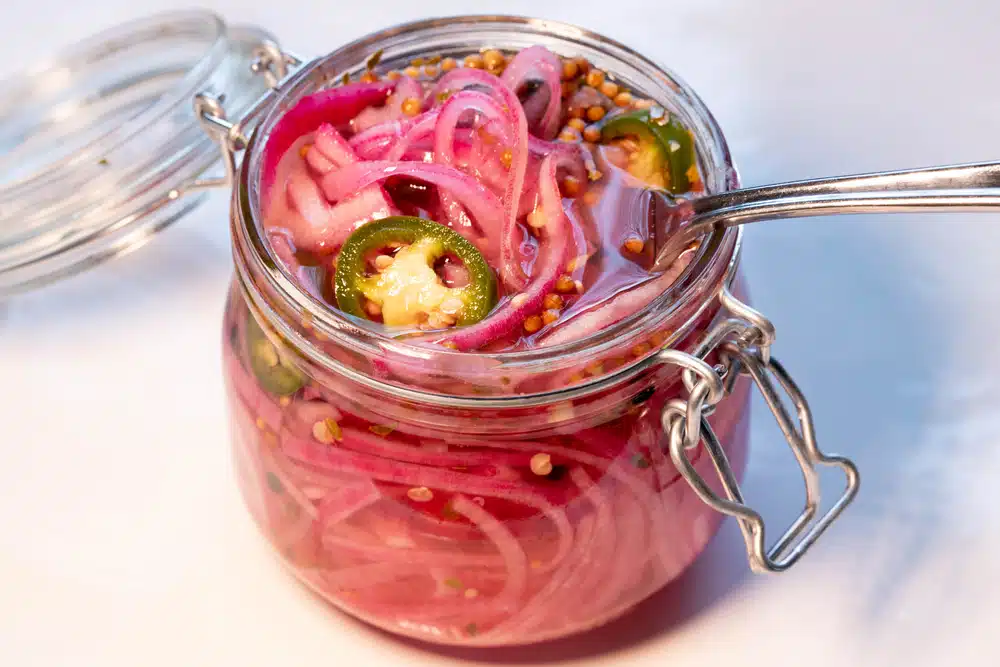 Foto Rețete de ceapă murată: Cum să pregătești acest deliciu aromat