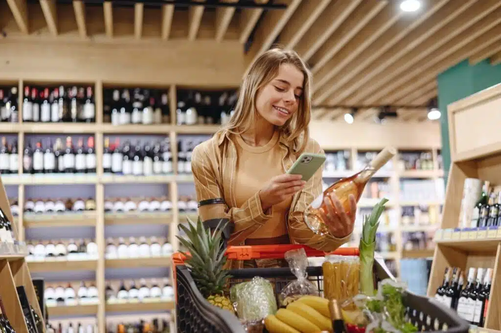 Foto Cum influențează ambalajele deciziile de cumpărare ale consumatorilor?